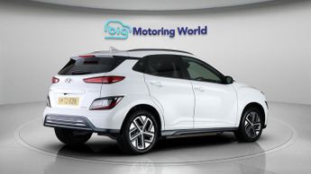 Hyundai KONA PREMIUM