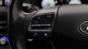 Hyundai KONA PREMIUM