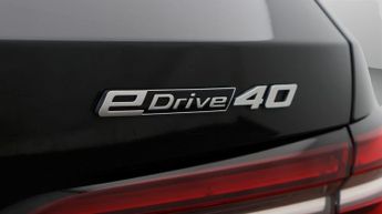 BMW i5 EDRIVE40 M SPORT