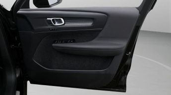 Volvo XC40 RECHARGE PLUS TWIN AWD