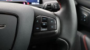 Ford Mustang Mach-E BASE