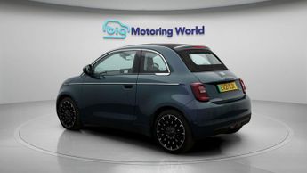 Fiat 500e C LA PRIMA