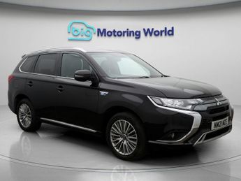 Mitsubishi Outlander PHEV DYNAMIC