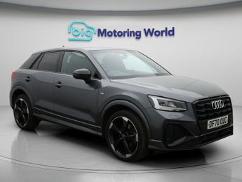 Audi Q2 TFSI S LINE BLACK EDITION
