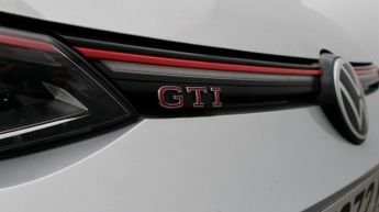 Volkswagen Golf GTI CLUBSPORT TSI DSG