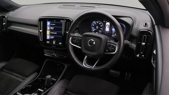 Volvo XC40 RECHARGE T5 R-DESIGN