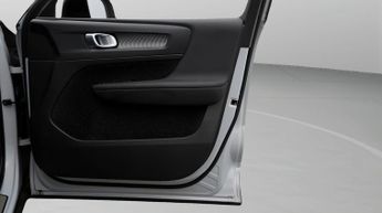 Volvo XC40 RECHARGE T5 R-DESIGN