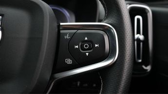 Volvo XC40 RECHARGE T5 R-DESIGN