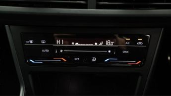 Volkswagen Taigo R-LINE TSI DSG