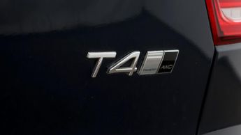 Volvo XC40 T4 INSCRIPTION AWD