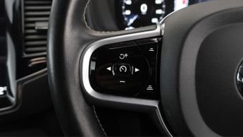 Volvo XC90 RECHARGE T8 R-DESIGN AWD