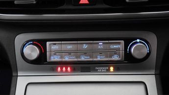 Hyundai KONA PREMIUM