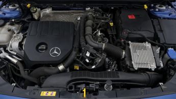 Mercedes-Benz A Class A 200 AMG LINE PREMIUM PLUS
