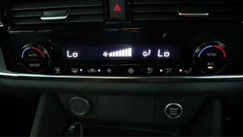 Nissan Qashqai DIG-T ACENTA PREMIUM DCT