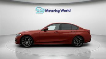 BMW 3 Series 330E SPORT PRO