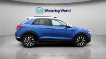 Volkswagen T-Roc ACTIVE TSI EVO DSG