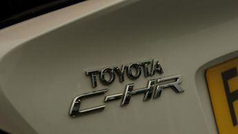 Toyota C-HR DYNAMIC