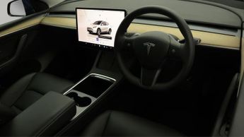Tesla Model Y BASE