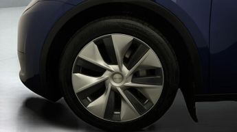 Tesla Model Y BASE