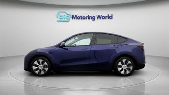 Tesla Model Y BASE