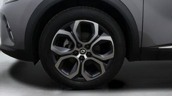 Renault Captur TECHNO E-TECH
