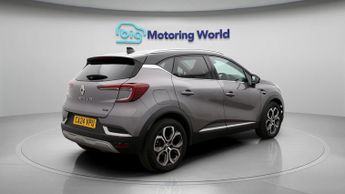 Renault Captur TECHNO E-TECH