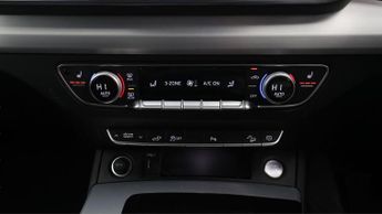 Audi Q5 TFSI E S LINE QUATTRO