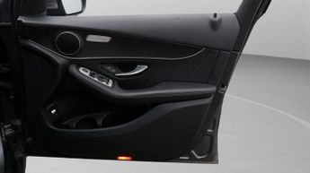 Mercedes-Benz GLC GLC 300 DE 4MATIC AMG LINE