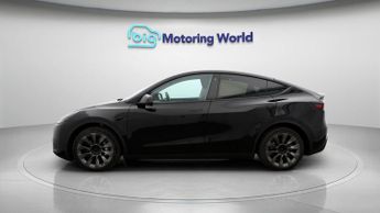 Tesla Model Y BASE
