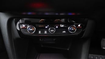 Vauxhall Corsa Electric ELITE NAV PREMIUM