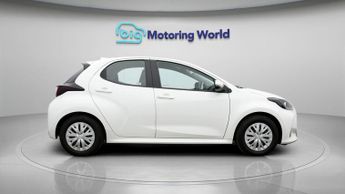 Mazda Mazda2 HYBRID PURE