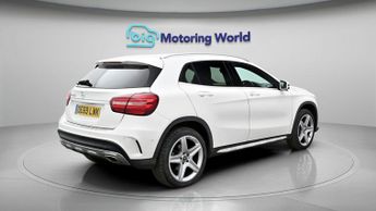 Mercedes-Benz GLA GLA 180 AMG LINE EDITION
