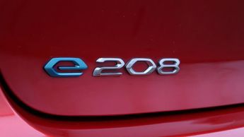 Peugeot E-208 ALLURE PREMIUM PLUS