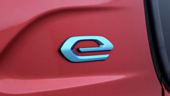 Peugeot E-208 ALLURE PREMIUM PLUS