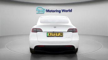 Tesla Model Y LONG RANGE AWD