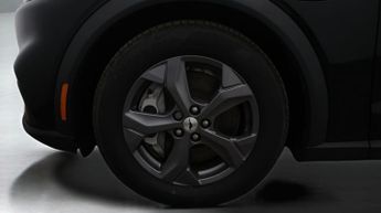 Ford Mustang Mach-E BASE