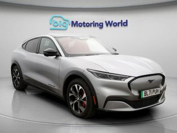 Ford Mustang Mach-E BASE