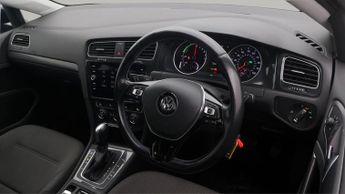Volkswagen e-Golf E-GOLF