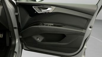 Audi Q4 e-tron SPORTBACK S LINE