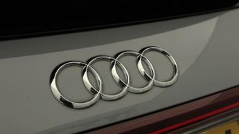 Audi Q4 e-tron SPORTBACK S LINE