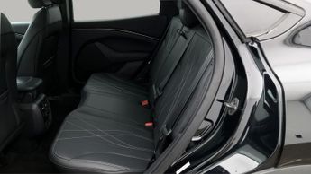 Ford Mustang Mach-E BASE