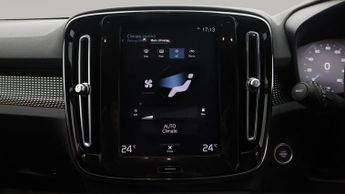 Volvo XC40 B4 R-DESIGN