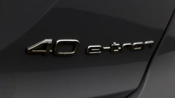 Audi Q4 e-tron S LINE