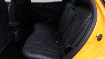 Ford Mustang Mach-E BASE