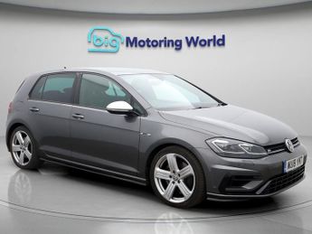 Volkswagen Golf R TSI