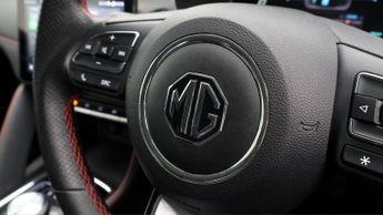MG MG ZS TROPHY CONNECT