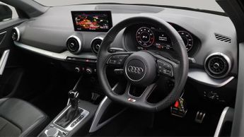 Audi Q2 TFSI S LINE BLACK EDITION