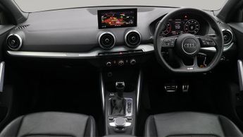 Audi Q2 TFSI S LINE BLACK EDITION