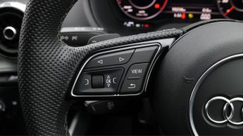 Audi Q2 TFSI S LINE BLACK EDITION