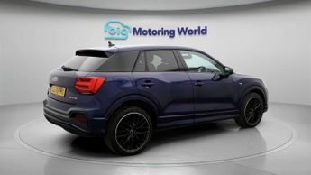 Audi Q2 TFSI S LINE BLACK EDITION